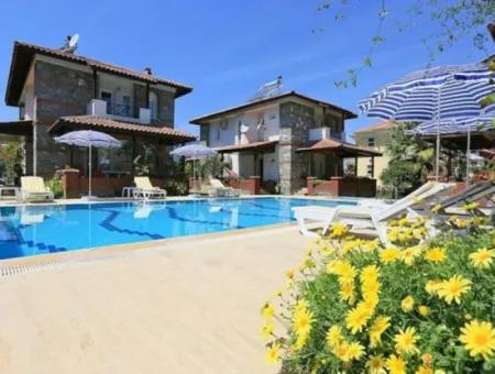 Villa For Sale Within The Site In Dalyan Osmanağalar Location (Dv37)