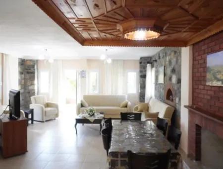 Villa For Sale Within The Site In Dalyan Osmanağalar Location (Dv37)