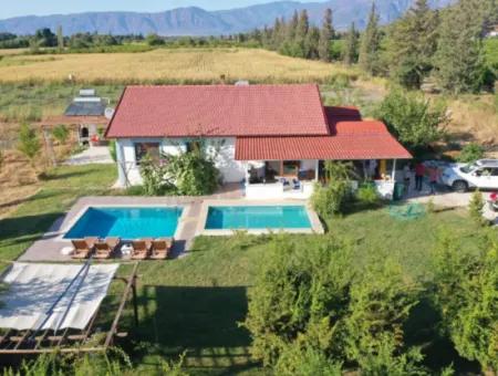 Farmhouse Located On 40 Acres Of Land In Tepearası Area (Tak01)